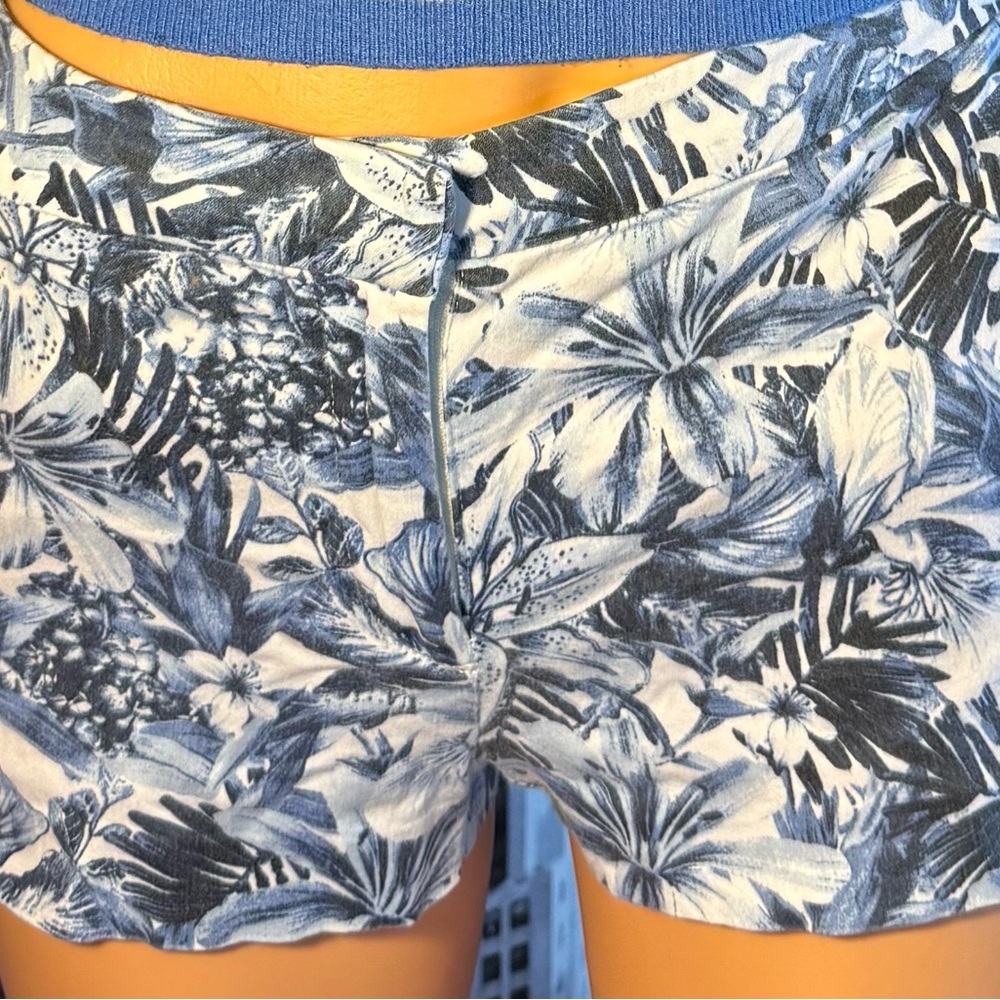 H&M High Waist Blue and White Tropical Shorts